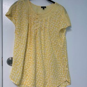 Talbots lightweight covered buttons butter yellow